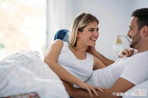 二男一女玩3p过程视频这种内容通常涉及成人主题，观看需谨慎